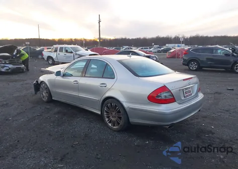 2007 Mercedes-Benz E 350 z USA, uszkodzony, nr VIN WDBUF56XX7B052041